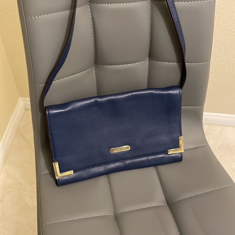 Micheal Kors Beverly Clutch